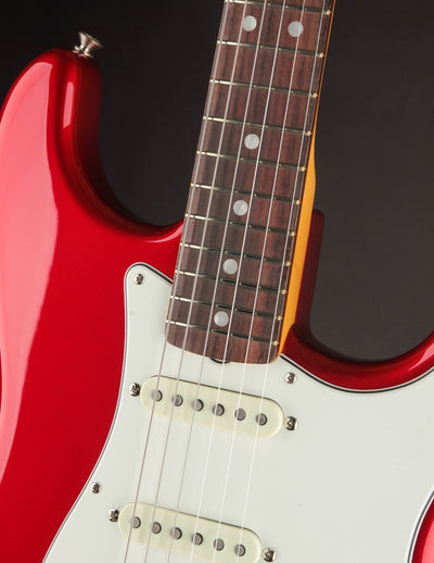 Fender American Vintage II 1965 Stratocaster, Round-Lam Rosewood Fingerboard, Candy Apple Red