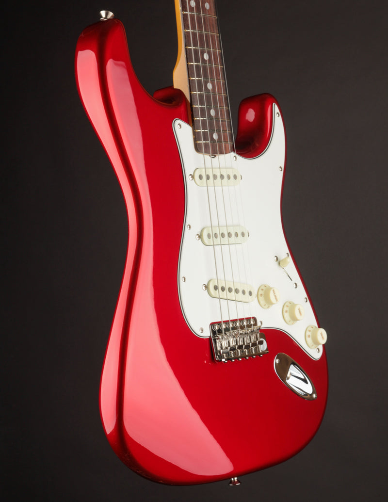 Fender American Vintage II 1965 Stratocaster, Round-Lam Rosewood Fingerboard, Candy Apple Red