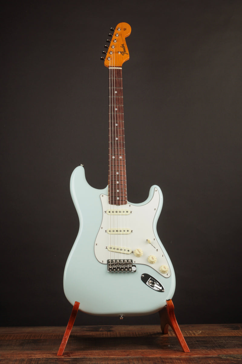 Fender American Vintage II 1965 Stratocaster, Round-Lam Rosewood Fingerboard, Sonic Blue