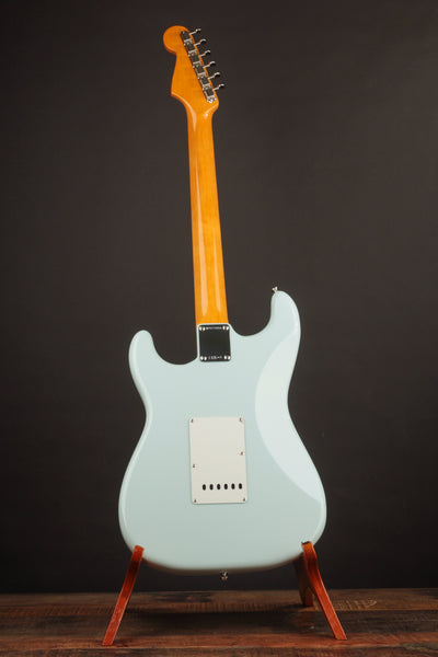 Fender American Vintage II 1965 Stratocaster, Round-Lam Rosewood Fingerboard, Sonic Blue