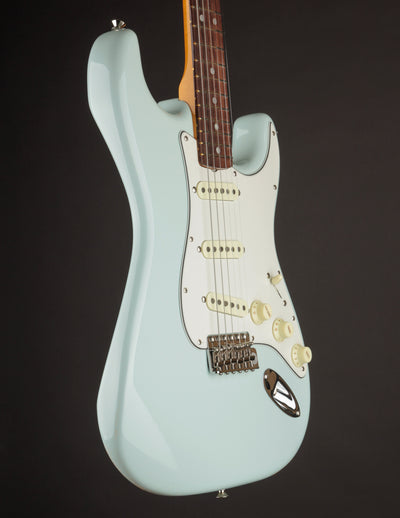 Fender American Vintage II 1965 Stratocaster, Round-Lam Rosewood Fingerboard, Sonic Blue