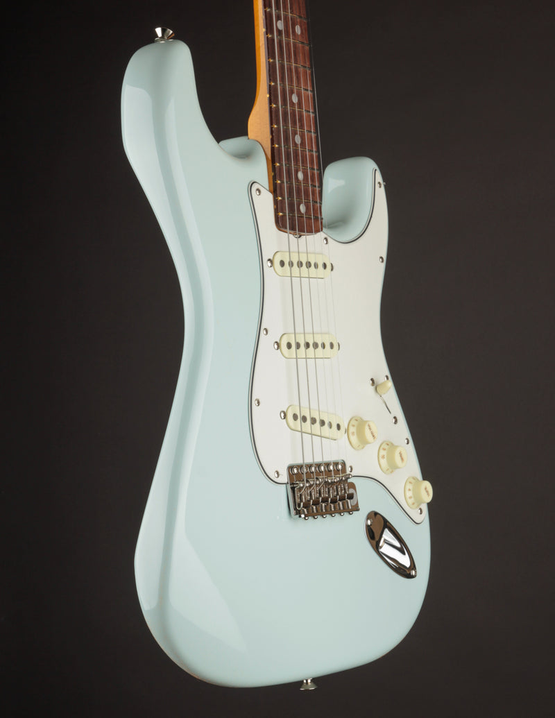 Fender American Vintage II 1965 Stratocaster, Round-Lam Rosewood Fingerboard, Sonic Blue