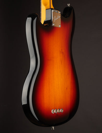 Fender American Professional Classic Mustang Bass 3-Color Sunburst