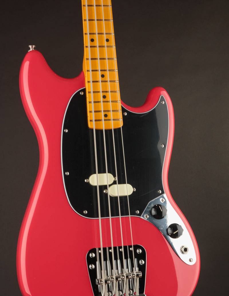 Fender American Professional Classic Mustang Bass Faded Dakota Red