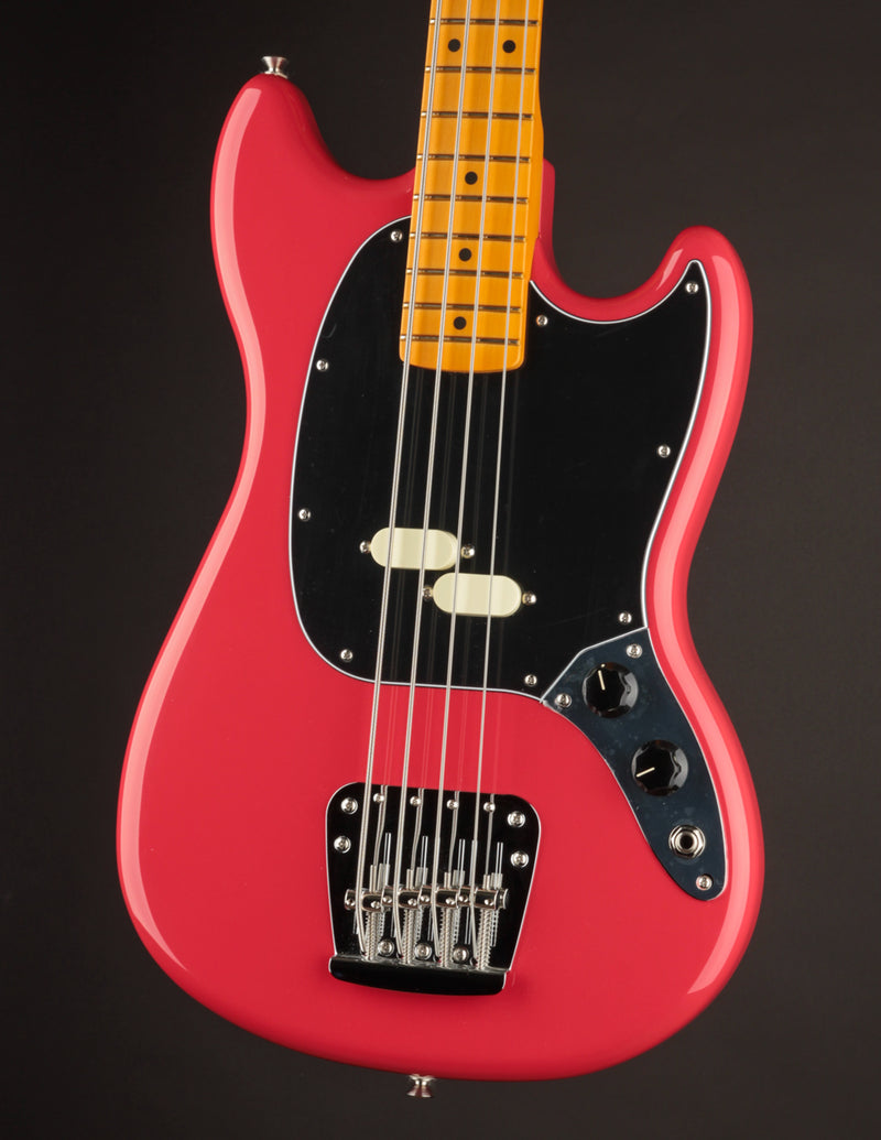 Fender American Professional Classic Mustang Bass Faded Dakota Red