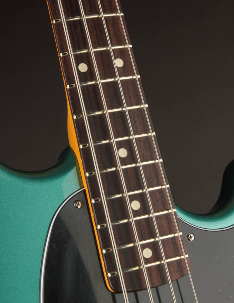 Fender American Professional Classic Mustang Bass Faded Sherwood Green Metallic