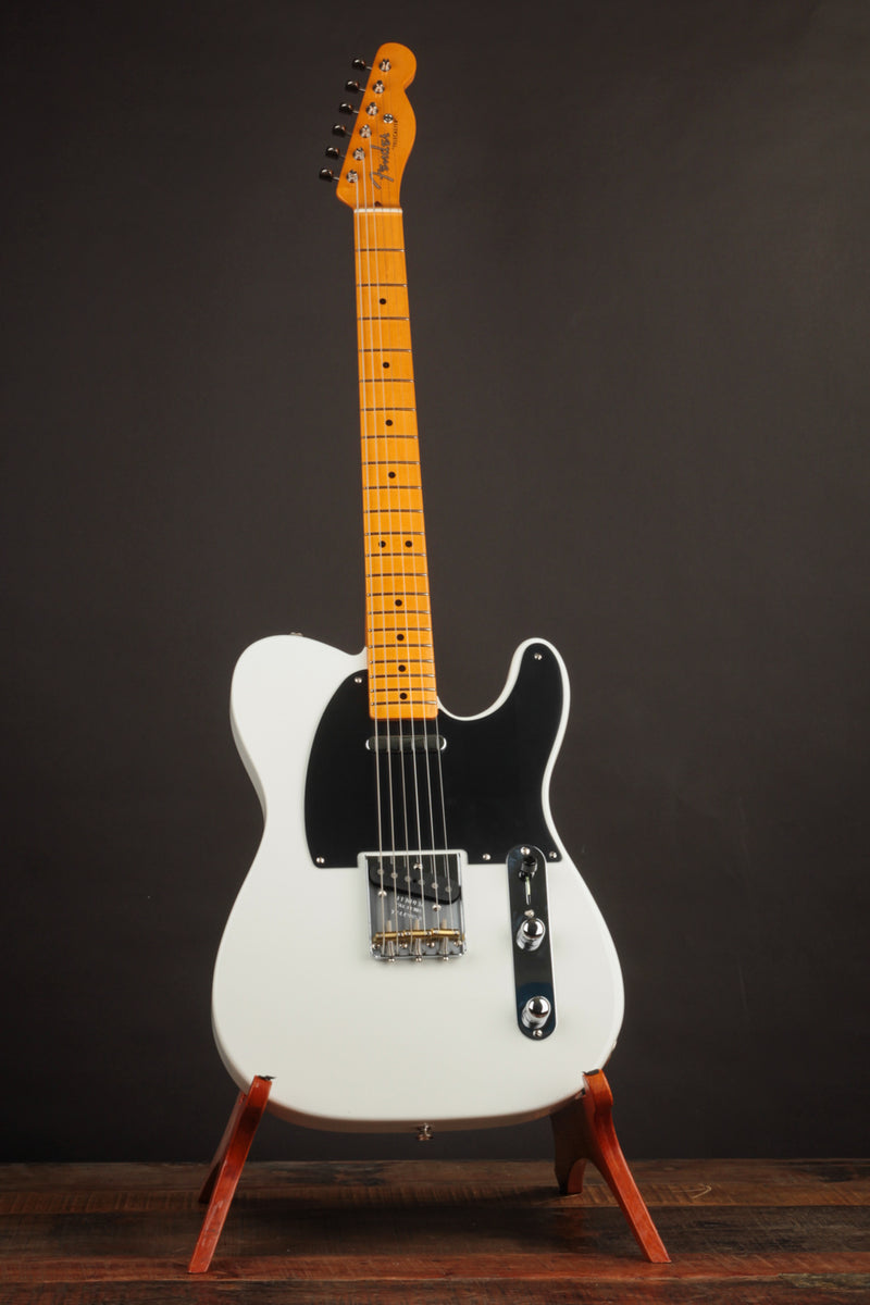 Fender American Vintage II 1951 Telecaster, Maple Fingerboard, Prototype White