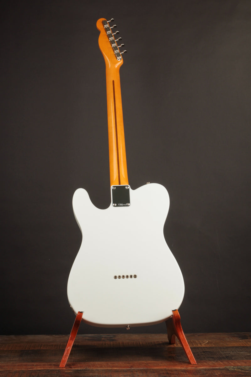 Fender American Vintage II 1951 Telecaster, Maple Fingerboard, Prototype White