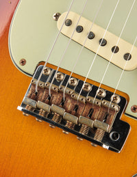 Fender Custom Shop LTD 1964 L-Series Stratocaster Target 3 Tone Sunburst/Journeyman