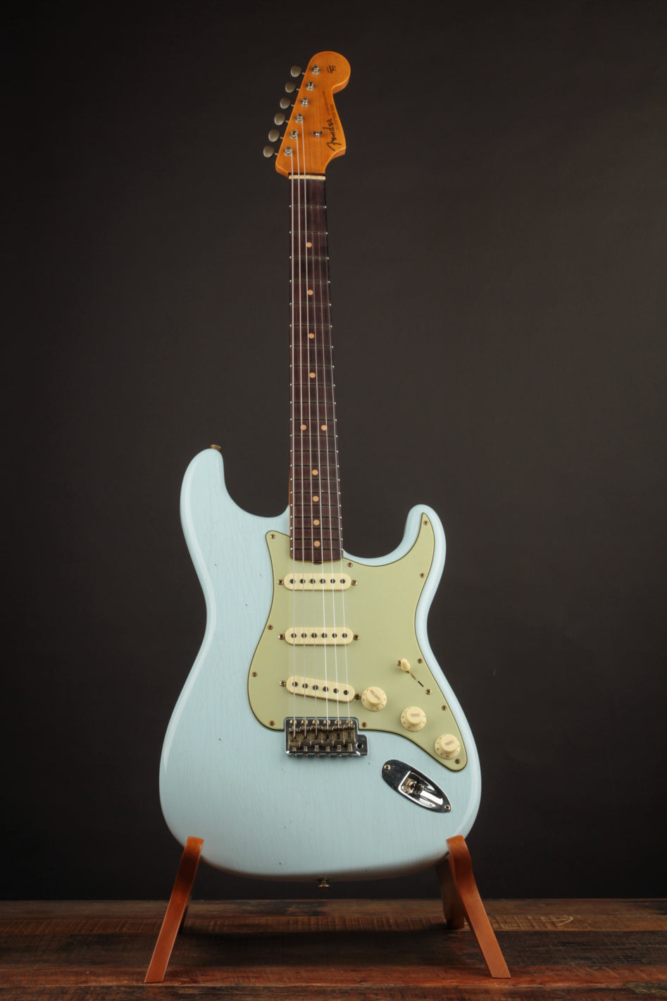 ギター Fender Custom Shop LTD 64 Stratocaster 64 Stratocaster Sonic Blue | The Music Emporium