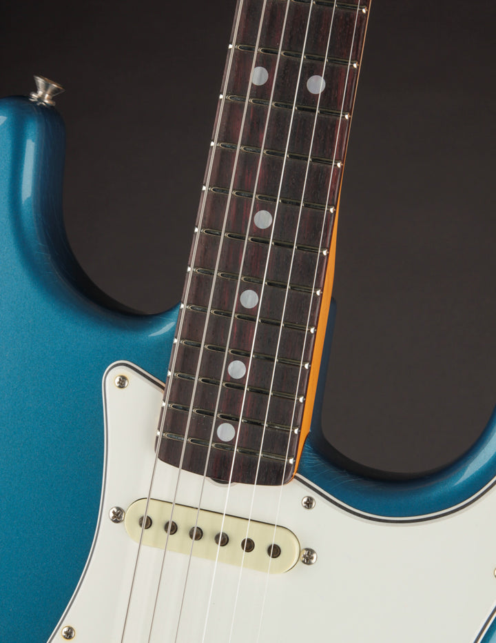 Fender Stratocaster ブルー FEN-CS66SALPB-1_720x.jpg?v=