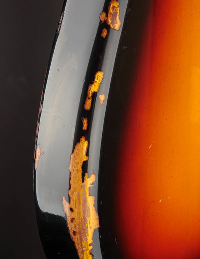 Relic aging on the side of the Fender Custom Shop Late 1962 Stratocaster 3-Color Sunburst body