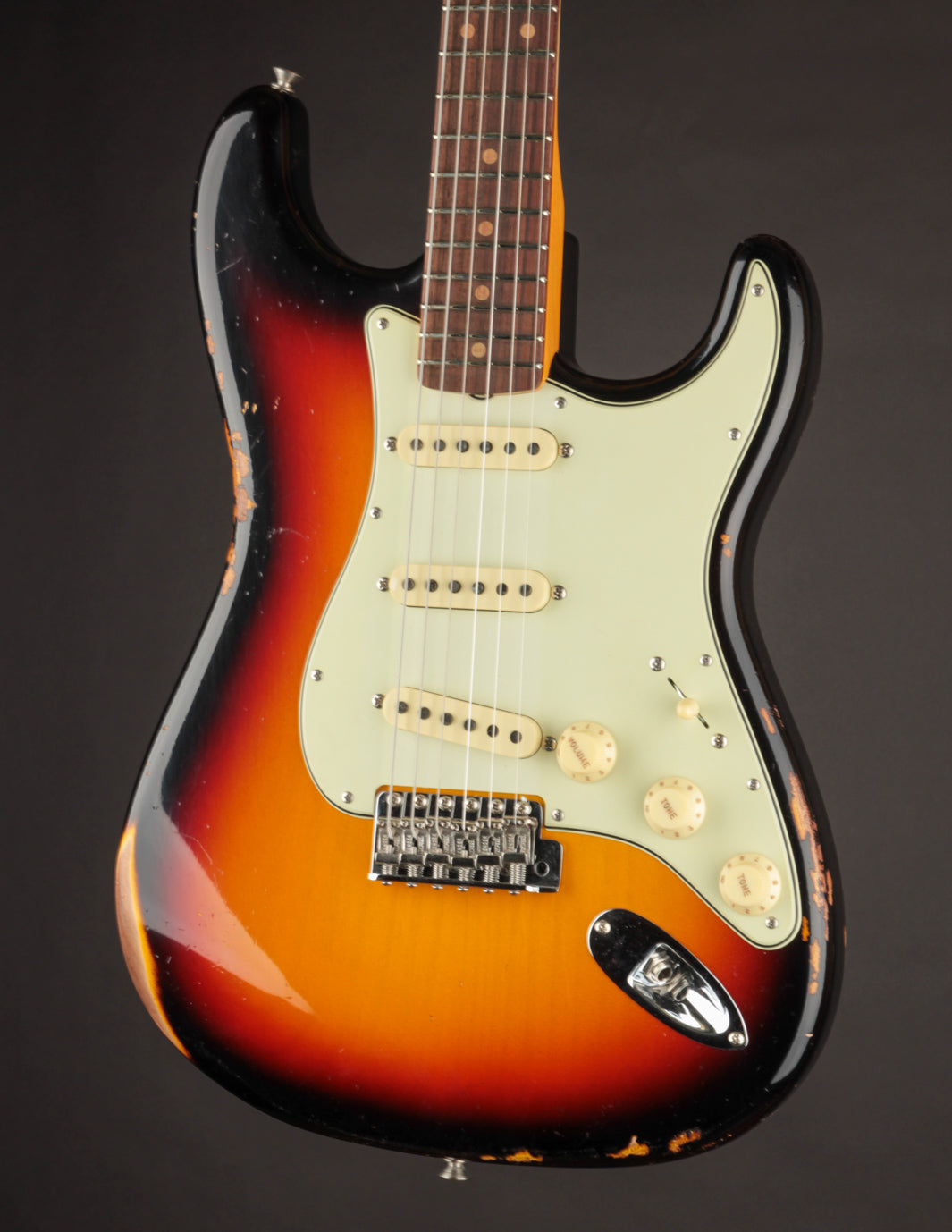 Fender Custom Shop 1962 Stratocaster Sunburst Relic | The Music