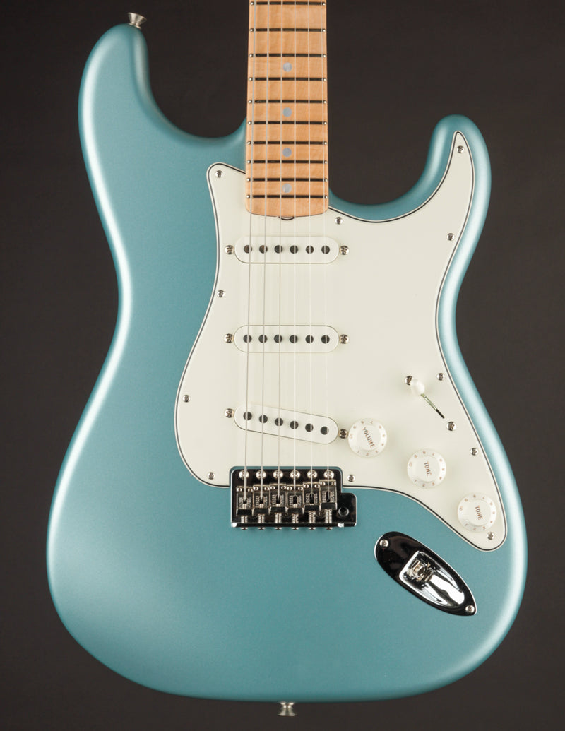 Fender Custom Shop Masterbuilt Levi Perry 1960s Stratocaster 1-Piece 2A Flame Maple Neck Firemist Silver/NOS