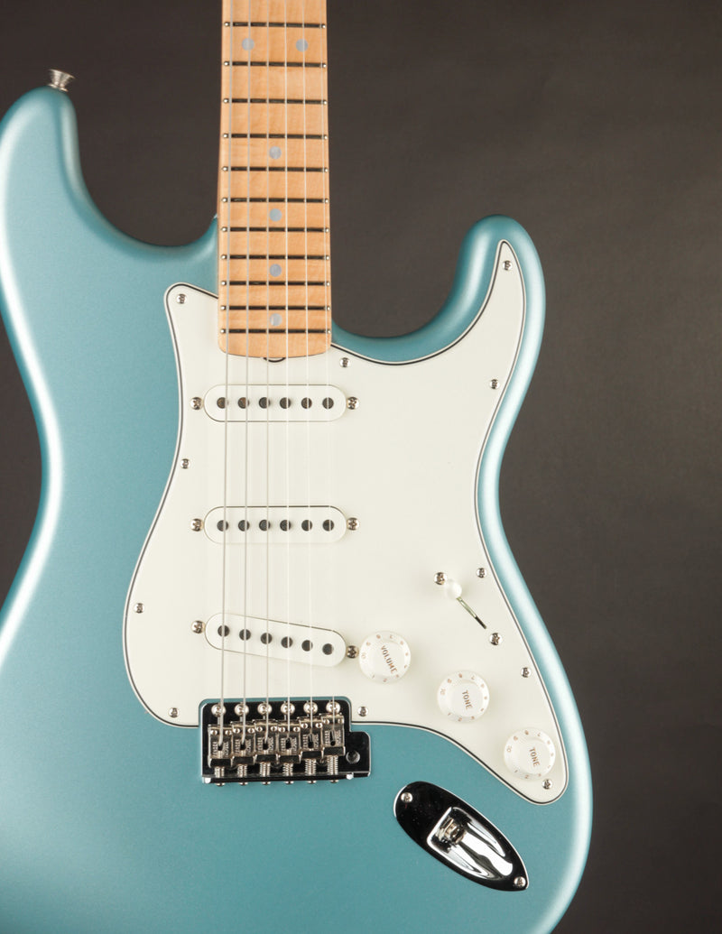 Fender Custom Shop Masterbuilt Levi Perry 1960s Stratocaster 1-Piece 2A Flame Maple Neck Firemist Silver/NOS