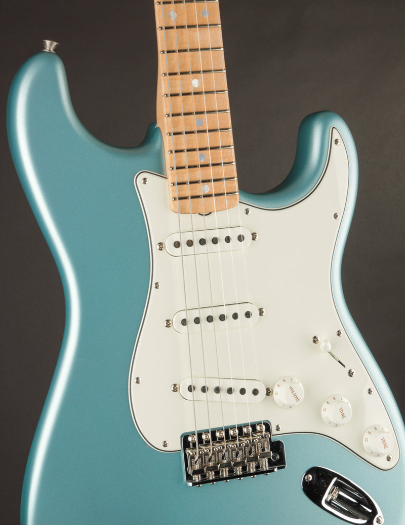 Fender Custom Shop Masterbuilt Levi Perry 1960s Stratocaster 1-Piece 2A Flame Maple Neck Firemist Silver/NOS