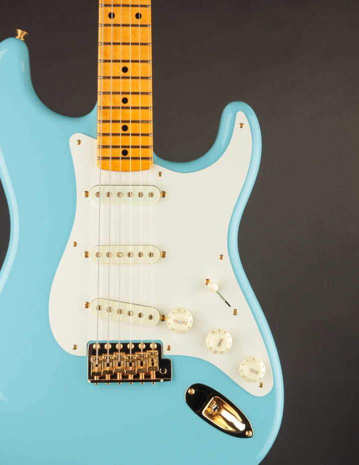 ギター FenderCS 1959 Stratcaster Daphne Blue 59 Stratocaster Daphne Blue | The Music Emporium