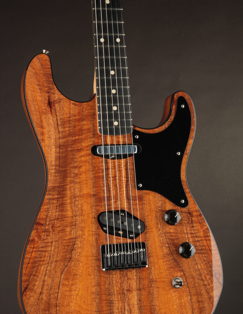 Fender Masterbuilt Kyle McMillin Koa Top Stratocaster Natural/NOS