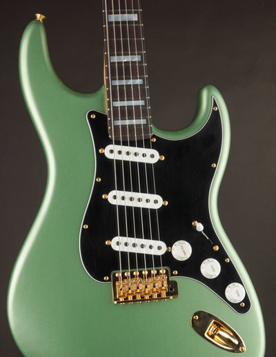 Fender Masterbuilt Kyle McMillin Offset Stratocaster Sage Green Metallic/DLX Closet Classic