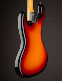 Fender Vintera III Early 70s Jazz Bass 3-Tone Sunburst