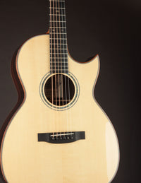Froggy H-12 Deluxe Bearclaw German Spruce Cutaway