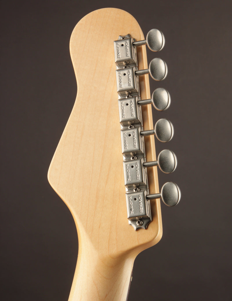Healy Healer Aged White w/ Mastery Vibrato