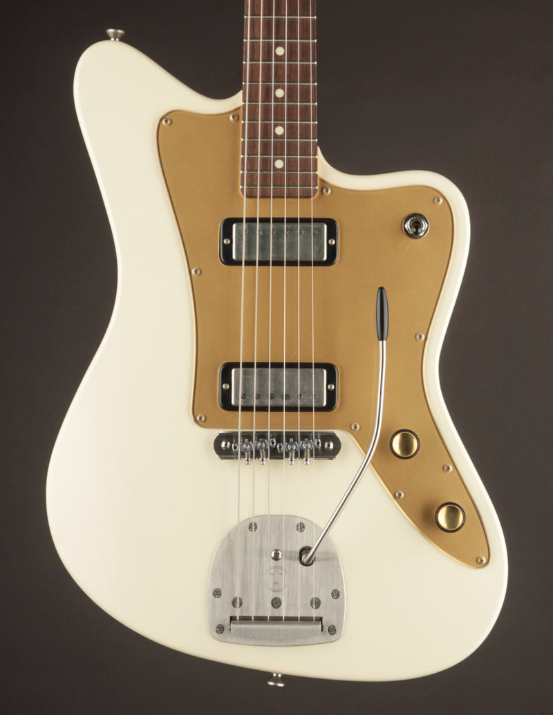 Healy Healer Aged White w/ Mastery Vibrato