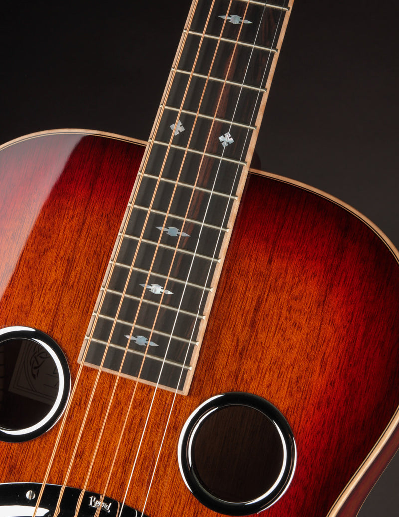 Beard Legacy R Roundneck - Phoenix Tri Color Burst