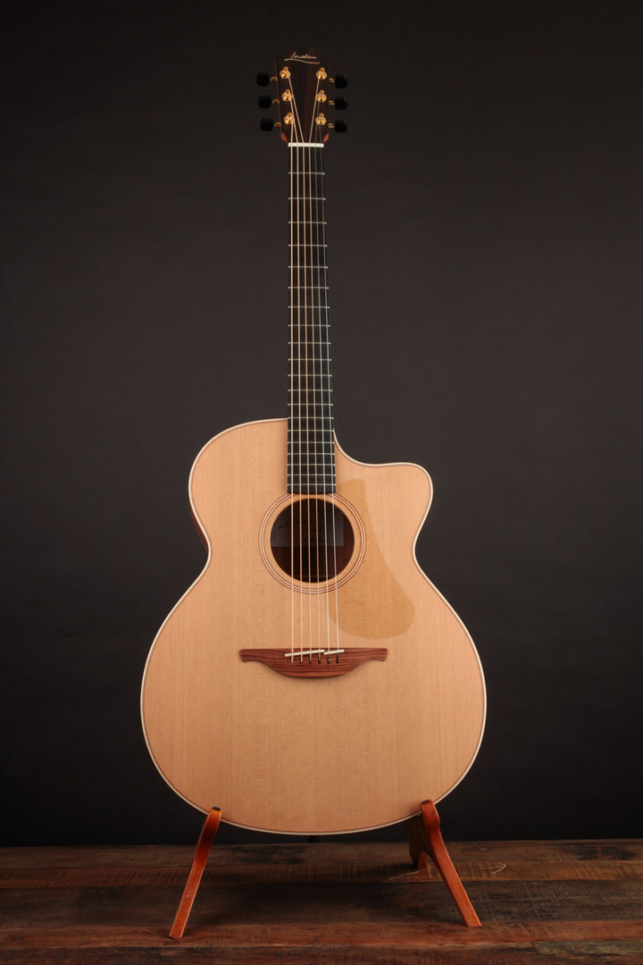 Lowden O-22C | The Music Emporium