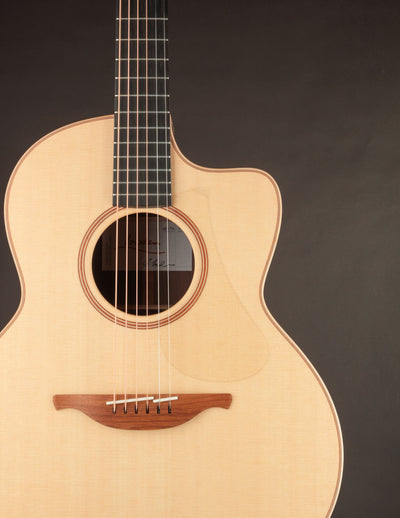 Lowden F-32C Indian Rosewood & Sitka Cutaway