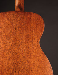 Martin 000-17