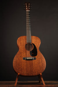 Martin 000-17