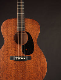 Martin 000-17