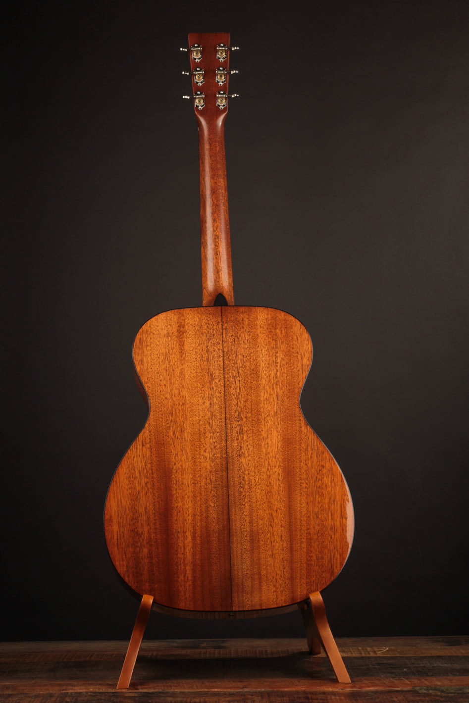 Martin 000-18 at The Music Emporium: Vintage Guitar Features