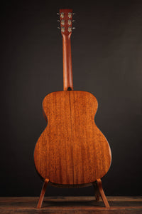 Martin 000-18