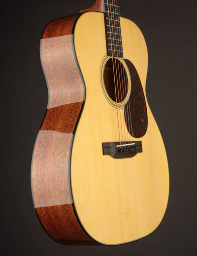 Martin 000-18