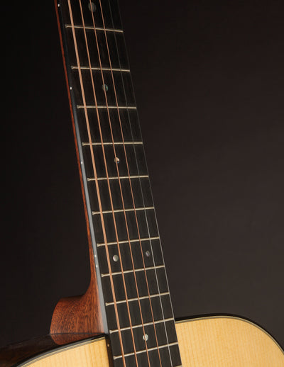 Martin 000-18