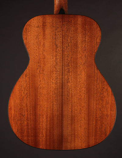 Martin 000-18