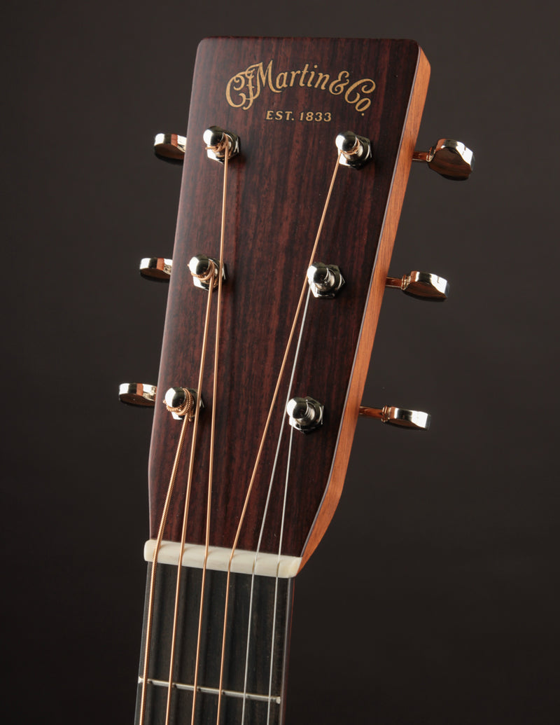 Martin 000-28