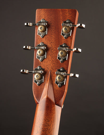 Martin 000-28