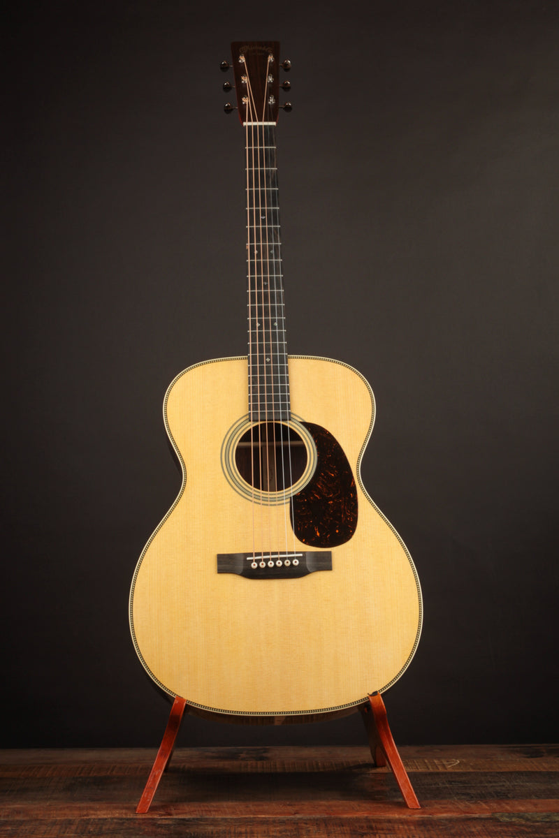 Martin 000-28