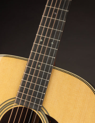 Martin 000-28