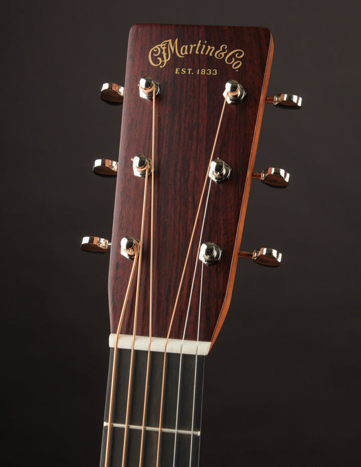 Martin 000-28 Ambertone | The Music Emporium
