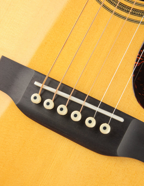 Martin 000-28EC Eric Clapton Guitar: Specs & Purchase at The Music