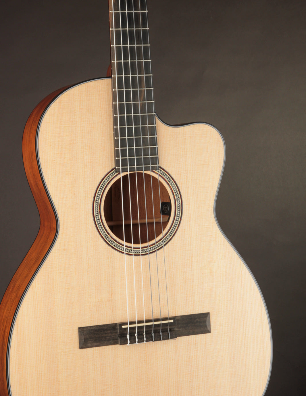 三井 Martin 000C12-16E Nylon Martin 000C12-16E Nylon Acoustic-Electric Guitar | Martin Guitar