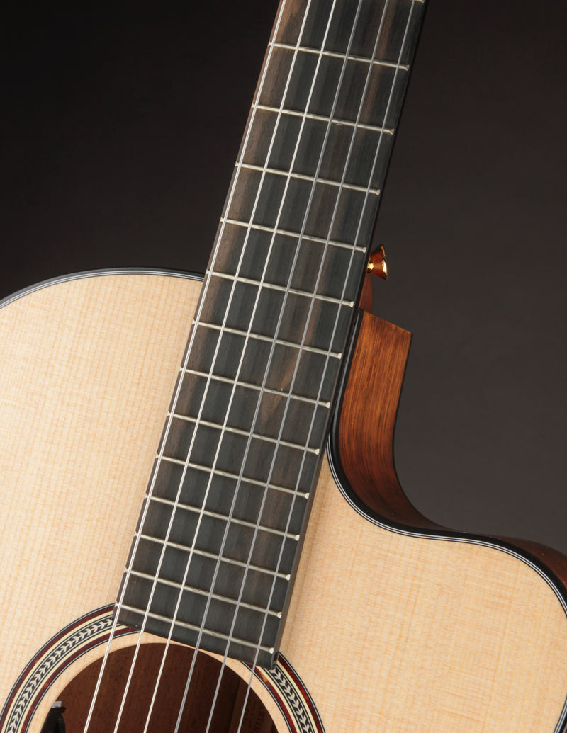 Martin 000C12-16E Nylon Classical Guitar