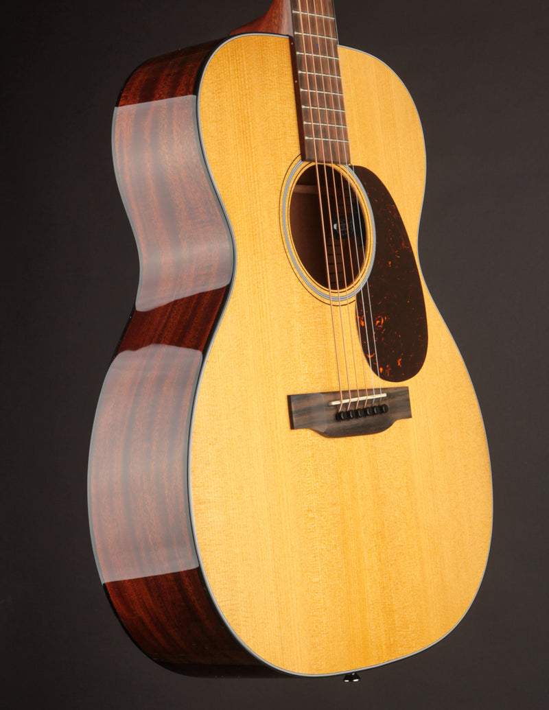 Martin 000E Retro Plus Mahogany