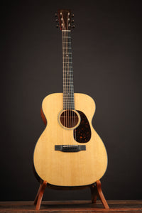 Martin 00-18