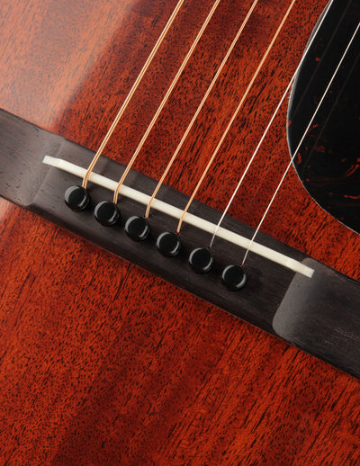 Martin 0-17 Jason Isbell