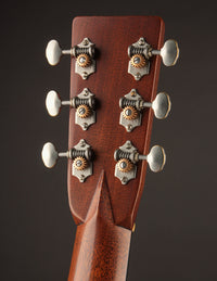 Martin Custom Shop D-28 1937 Stage 1 Aging